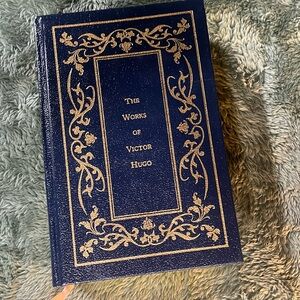 The Works of Victoria Hugo State Street Press ©️2001 The Hunchback of Notre-Dame
